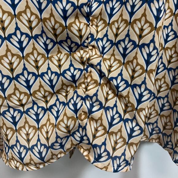 Weekend Suzanne Betro Abstract Key Hole Bell Sleeve Tunic - Picture 5 of 15